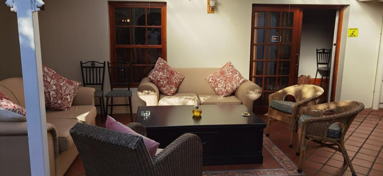 137 High Street Guest House Grahamstown Dış mekan fotoğraf