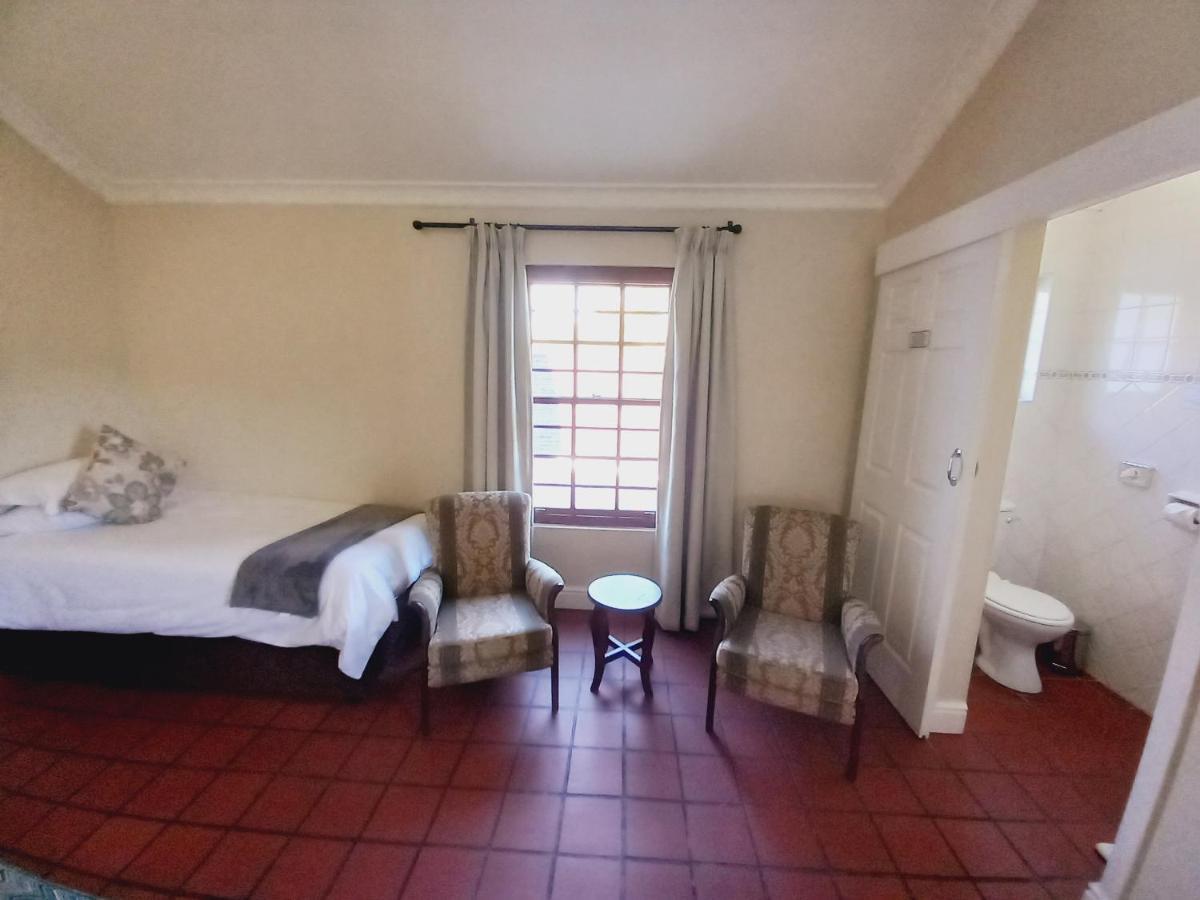 137 High Street Guest House Grahamstown Dış mekan fotoğraf